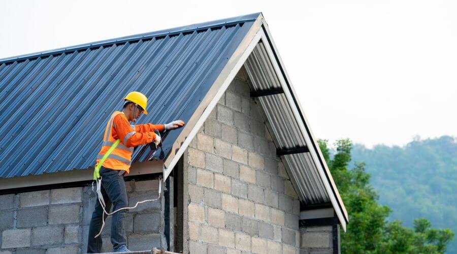 Expert Emergency Roof Repairs services in Show Low, AZ